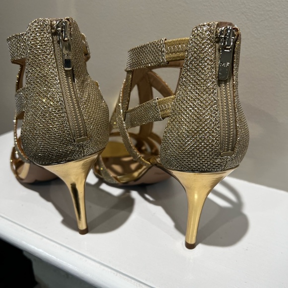 Marc Fisher Nala gold heels size 11 - Picture 5 of 7